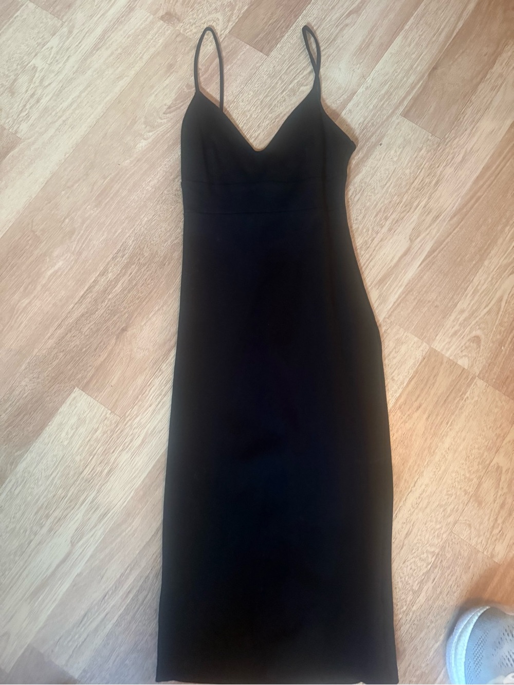 Lulu's Black Spaghetti Strap Midi Slip Dress